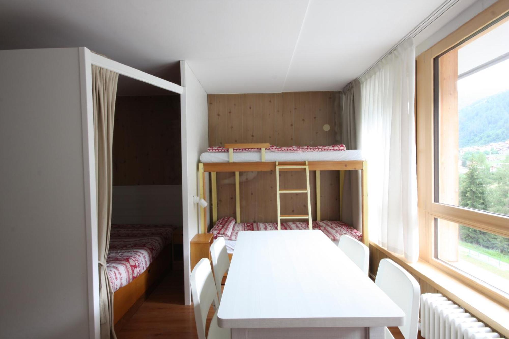 Apartment Roulette Montana Marilleva 900 Mezzana (Trentino Alto Adige)
