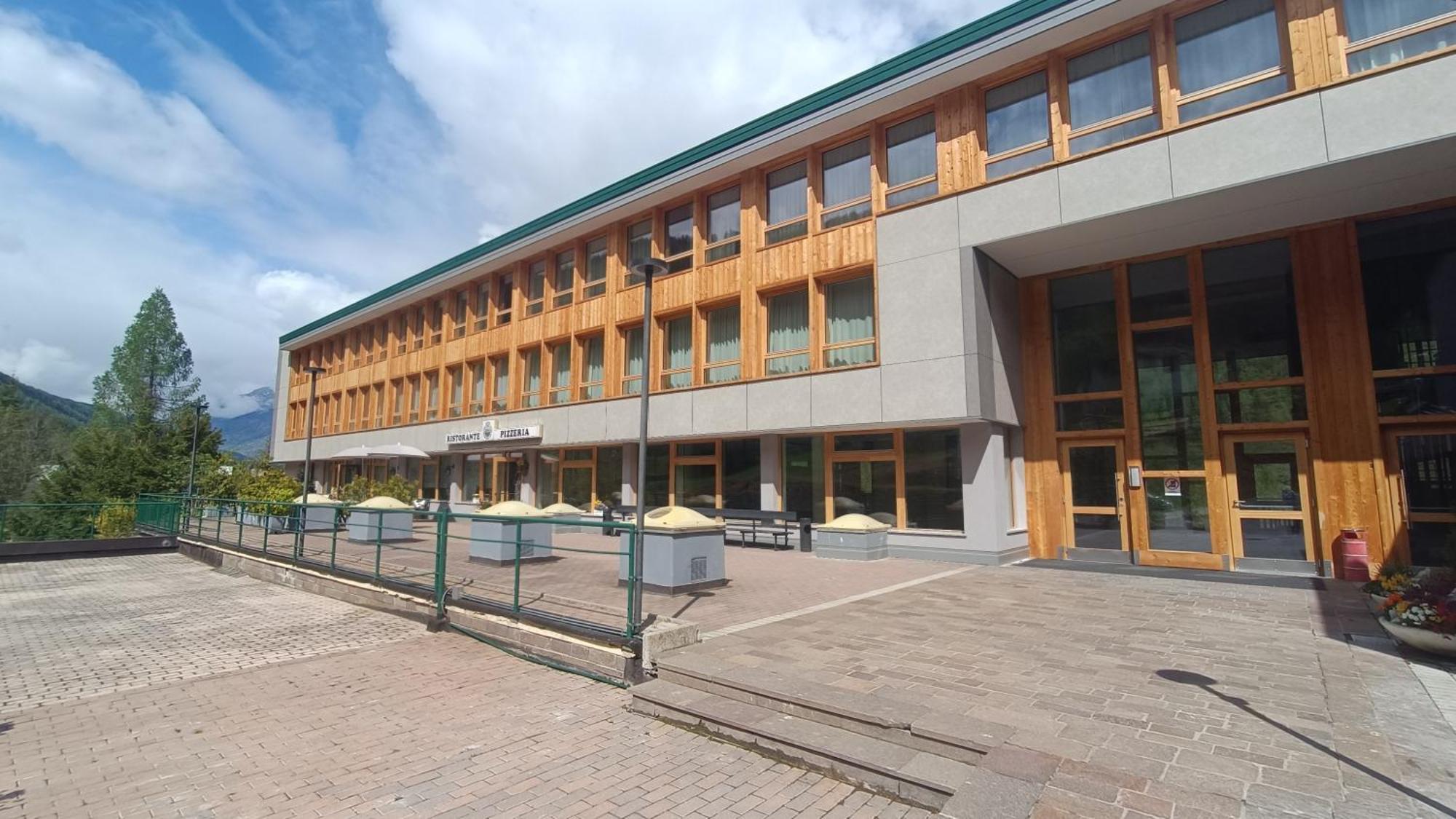 Apartment Roulette Montana Marilleva 900 *