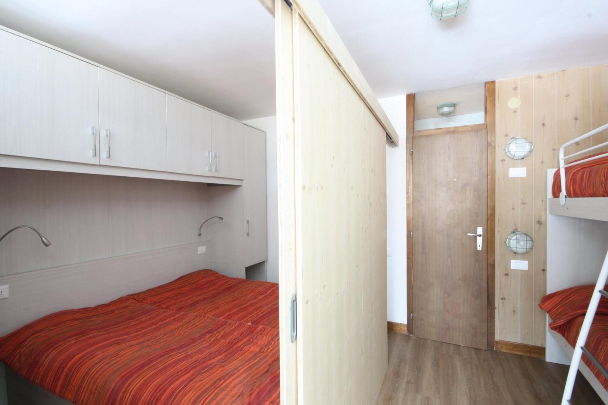 Apartment Roulette Montana Marilleva 900 Mezzana (Trentino Alto Adige)