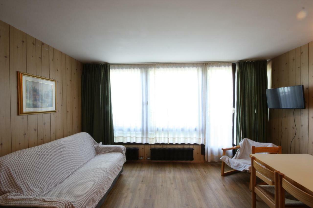 Roulette Montana Marilleva 900 Apartment *