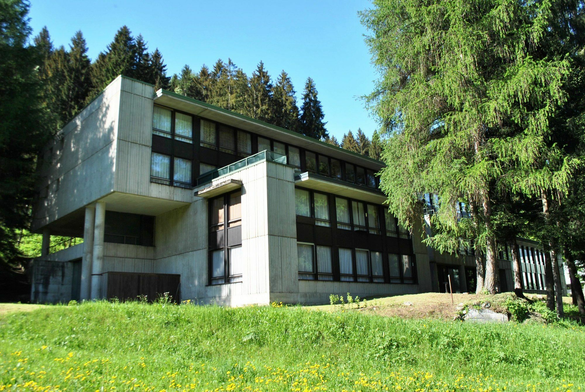 Apartment Roulette Montana Marilleva 900 Mezzana (Trentino Alto Adige)